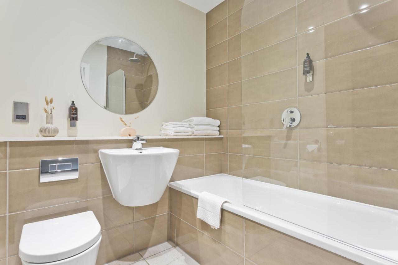 Sandgate Chapel - Self Check In Apartments Penrith Ngoại thất bức ảnh